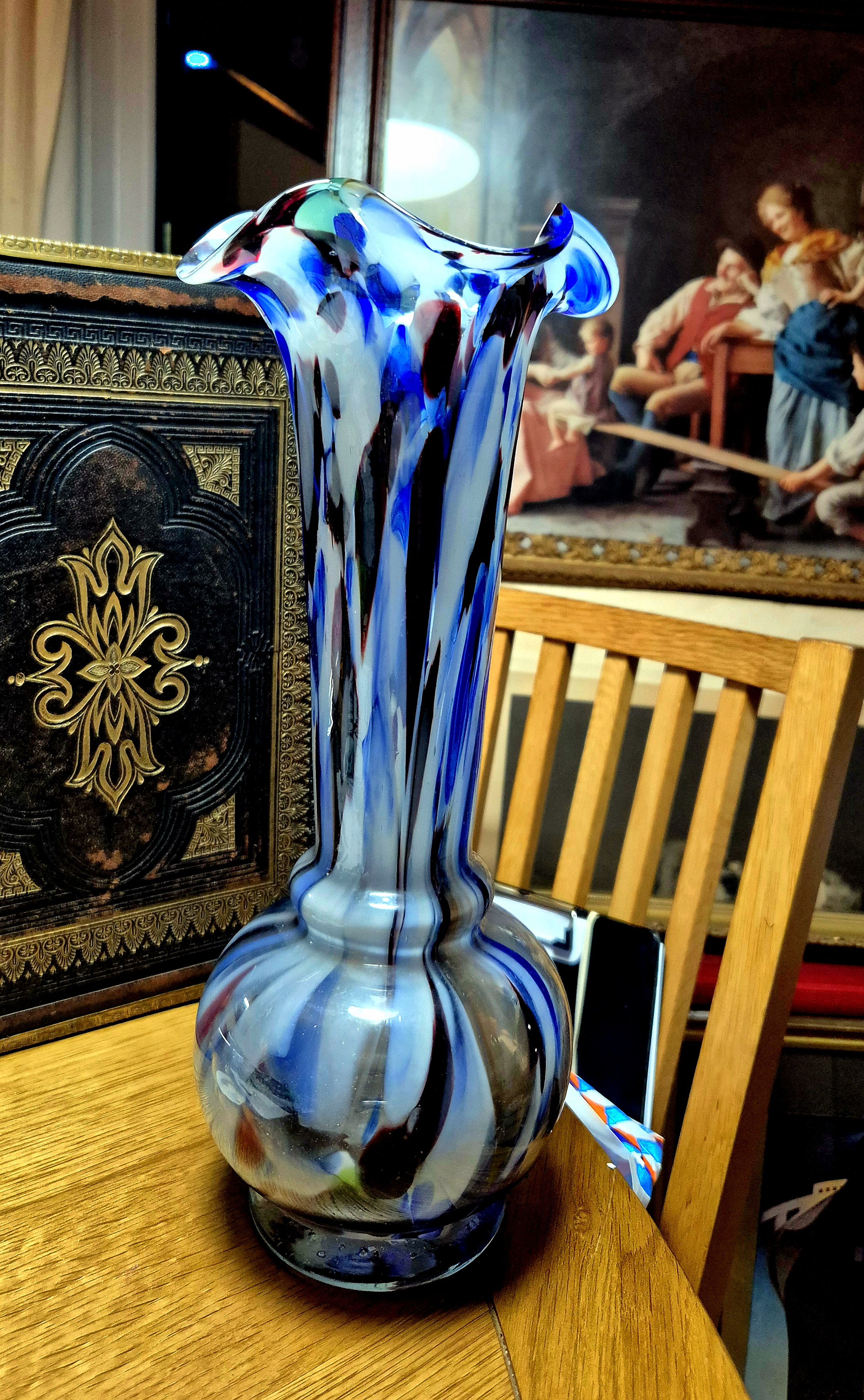 Vintage glass vase with ruffled neck, Q-Murano?