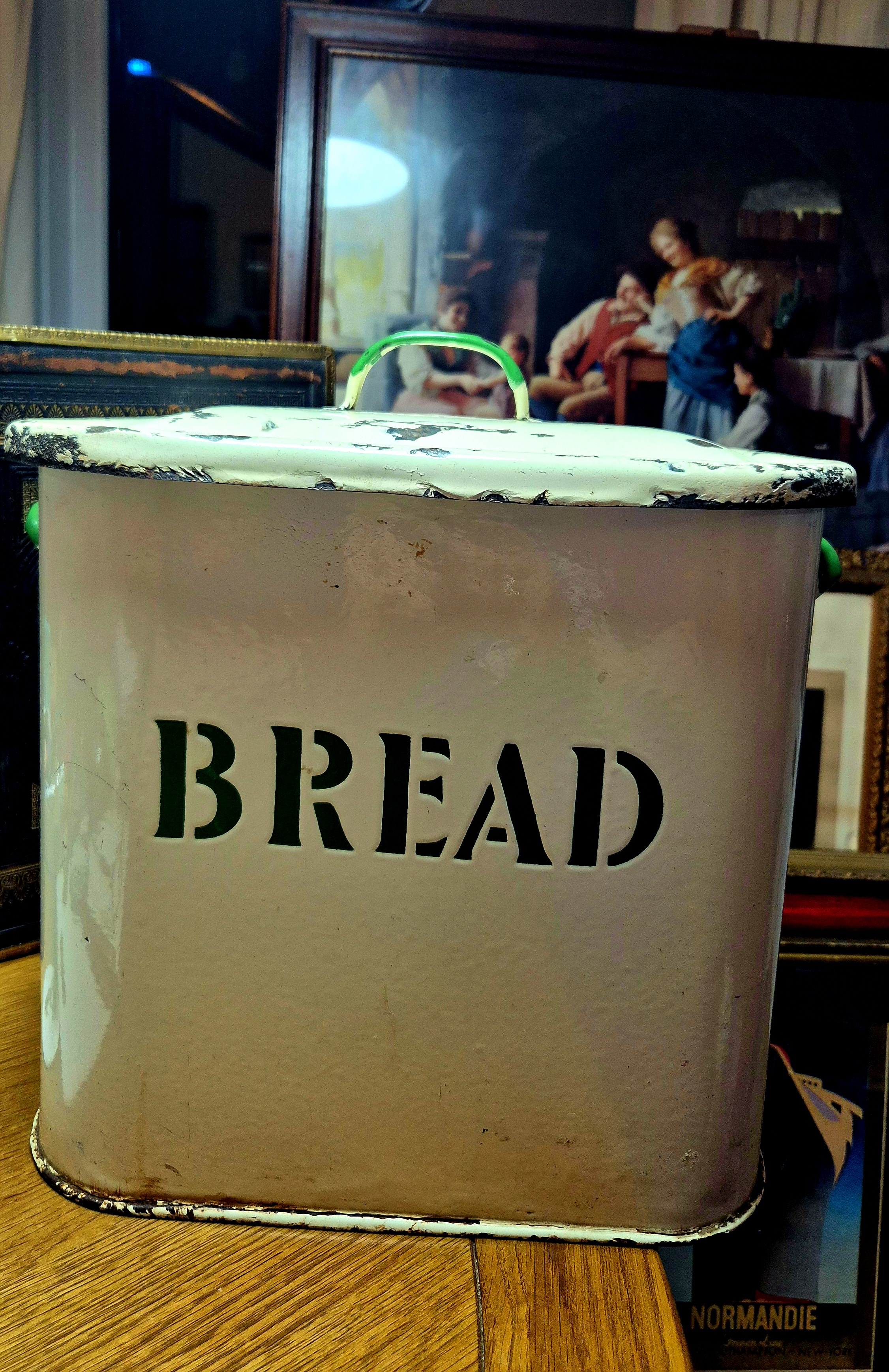 Vintage Original cream and green print country bread bin