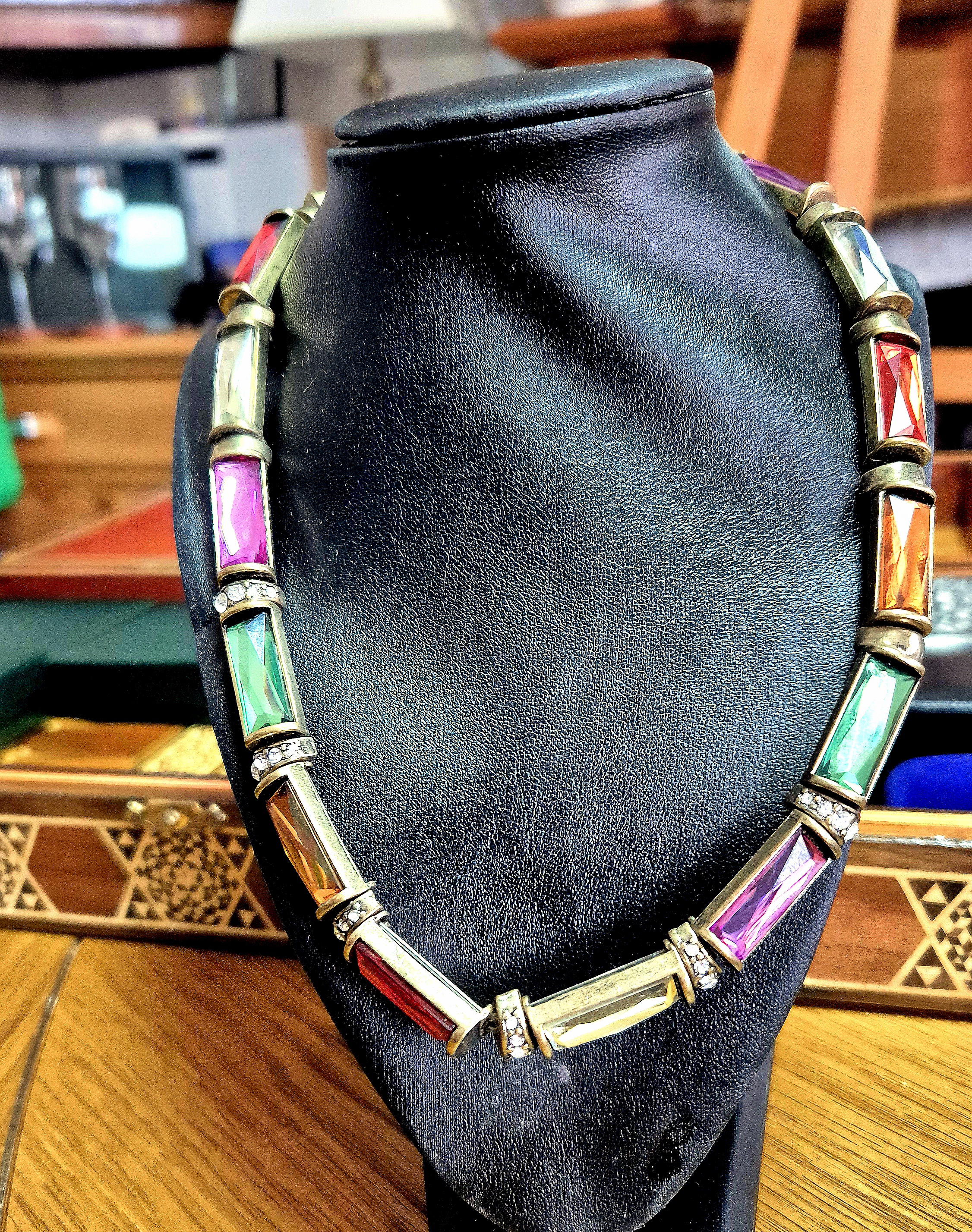 beautiful, Glass vintage costume necklace on guilt metal set