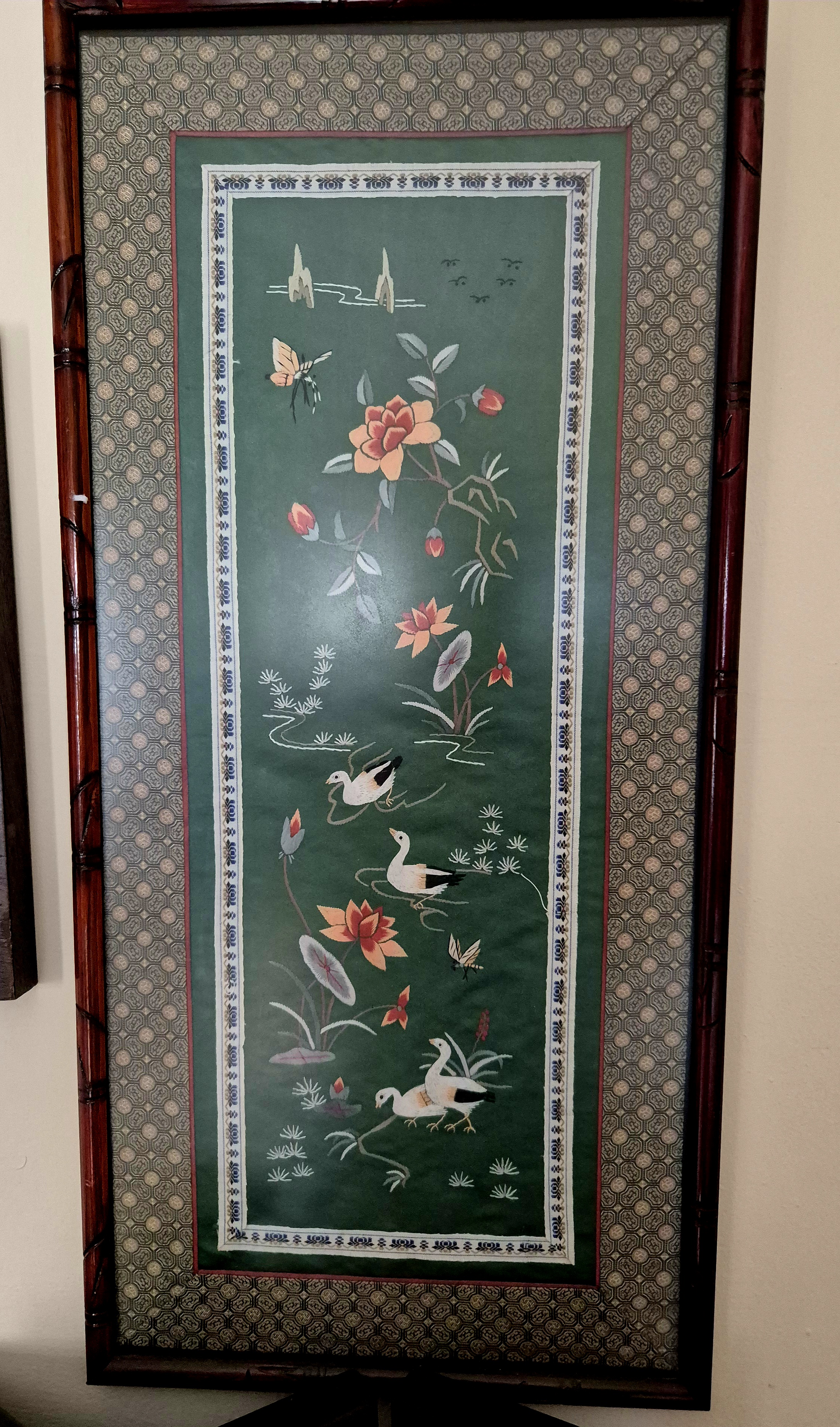 Chinese silk painting, approximately 24 inches high