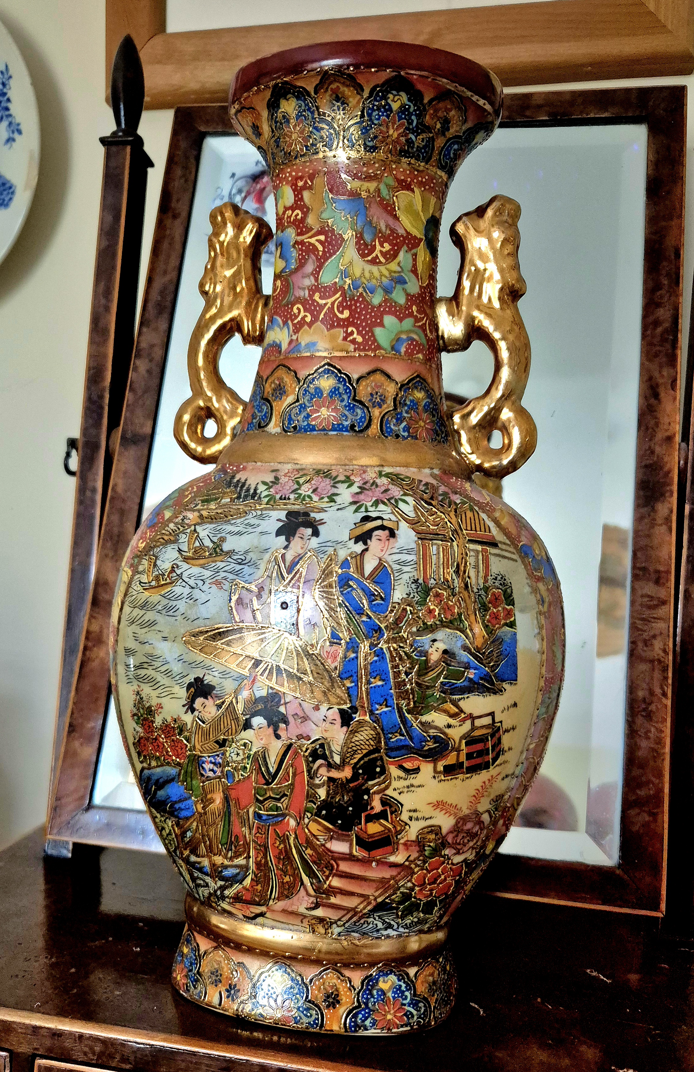 Antique Chinese vase, early 20th Century approximately 18 in